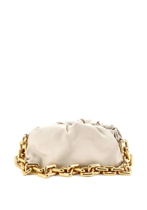 Bottega Veneta Pre-Owned The Chain Pouch Leather Teen shoulder bag - White