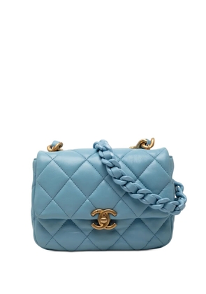 CHANEL Pre-Owned 2021-2025 Mini Quilted Lambskin Lacquered Chain Flap crossbody bag - Blue