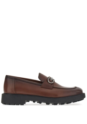 Ferragamo Gancini-buckle leather boat shoes - Brown