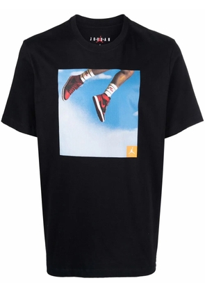 Nike graphic-print short-sleeved T-shirt - Black