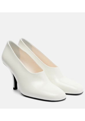 Toteme Leather pumps