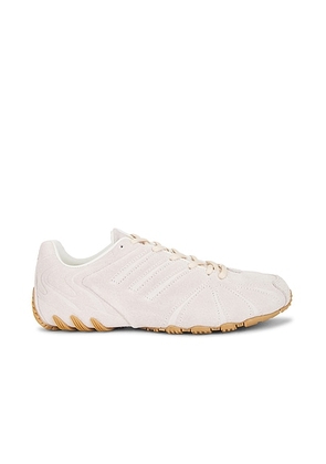 Adidas Originals Ghost Sprint Sneaker in Off White  Sand Strata  & Gold Metallic - Light Grey. Size 10 (also in 11, 6, 6.5, 7, 7.5, 8, 8.5, 9, 9.5).