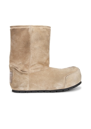 Balenciaga Dumbo Bootie in Beige - Beige. Size 42 (also in 41, 43, 44, 45).