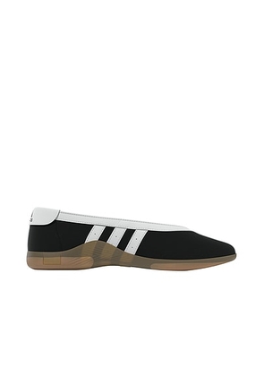Adidas Originals Taekwondo Mei Ballet Flat in Core Black & White - Black. Size 10 (also in 11, 5, 5.5, 6, 6.5, 7, 7.5, 8, 8.5, 9, 9.5).