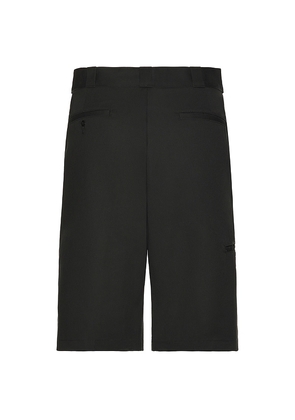 Dickies 13 Multi Pocket Work Short in Black. Size 30x32. Also in 28x32, 31x32, 33x32.