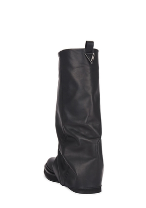 THE ATTICO Robin Combat Boot in Black. Size 36.5. Also in 36.
