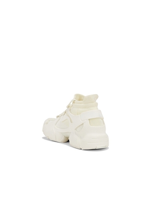 CamperLab Tossu Sneaker in Cream. Size 38. Also in 37.
