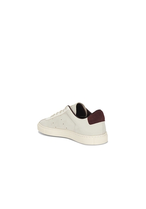 Common Projects Tennis 24 Sneaker in Ivory. Size 37. Also in 36, 38.