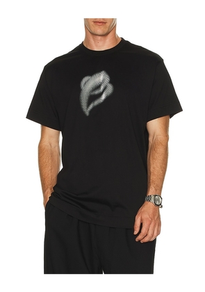 Etai LA 3D Print Dot Brust E Tee in Black. Size M. Also in S.