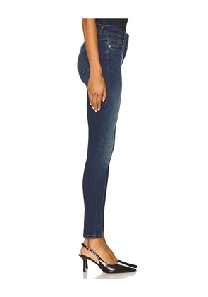 AG Jeans Farrah Skinny Jeans in Blue. Size 28. Also in 27.