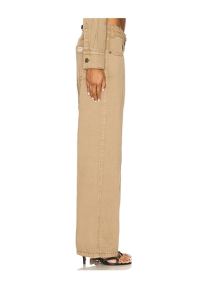 Abrand 99 Baggy in Tan. Size 24. Also in 26, 23, 25, 27, 28, 29, 30, 31, 32, 33, 34.