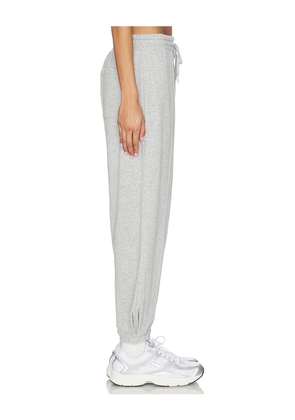 Beyond Yoga Luxefleece Barrel Sweatpant in Grey. Size S. Also in XS, M, L, XL.