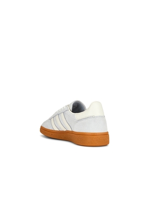 adidas Originals Handball Spezial Sneaker in Grey. Size 6. Also in 10, 6.5, 7, 7.5, 8.5, 9, 9.5.