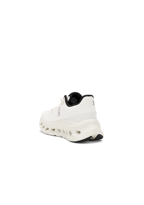 On Cloudtilt Sneaker in White. Size 10. Also in 5, 5.5, 7.5, 8, 8.5, 9, 9.5, 10.5, 11.