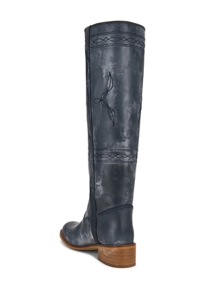 Dico Copenhagen Ann Gaucho Boot With Western Stitchings in Blue. Size 37. Also in 36, 38, 39, 40.