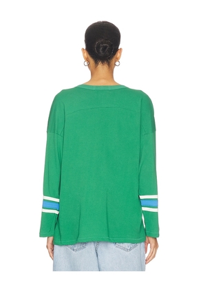 DAYDREAMER Solid Hockey Jersey Tee in Green. Size S/M. Also in L/XL.