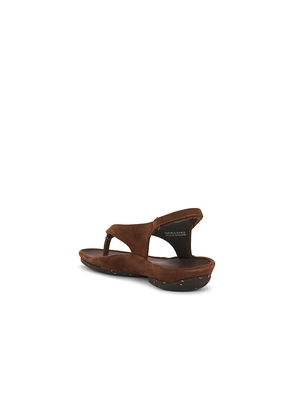 Camper Right Isla Sandal in Brown. Size 36. Also in 38, 40, 41.