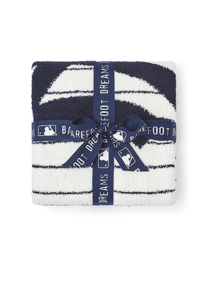 Barefoot Dreams Cozychic New York Yankees Stroller Blanket in White.
