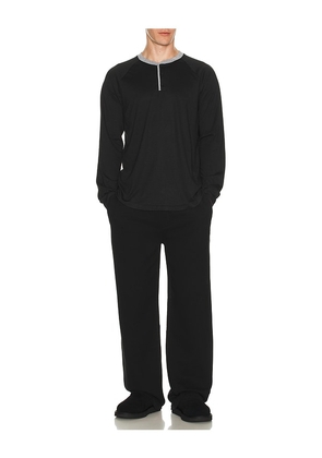 Barefoot Dreams Triblend Henley in Black. Size S. Also in M, L, XL/1X.