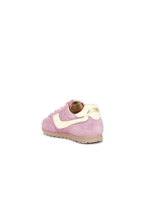 Autry Windspin Low Sneaker in Rose Pompadur & Rutabaga in Pink. Size 36. Also in 38.