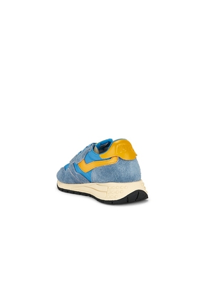 Autry Reelwind Low Sneaker in Blue. Size 36. Also in 37, 38, 39, 40.