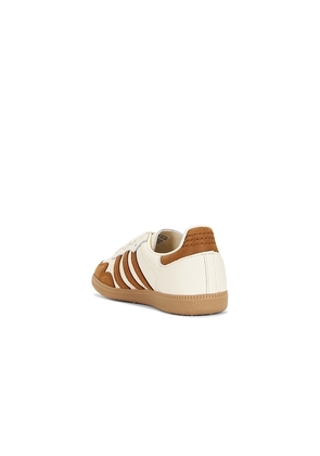 adidas Originals Samba OG Sneaker in Cream,Brown. Size 10. Also in 6, 7, 9.5.