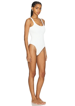 Good American Always Fits Tanks Bodysuit in White. Size 4XL/5XL. Also in 2XL/3XL.