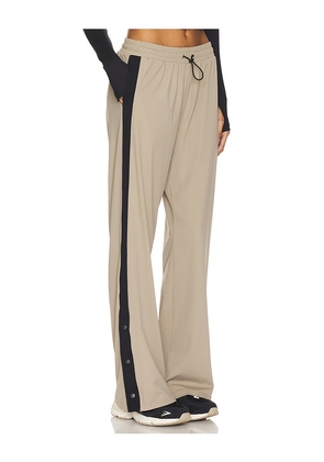 Heroine Sport x Mona Kattan Alba Pant in Beige. Size M. Also in S, XL.