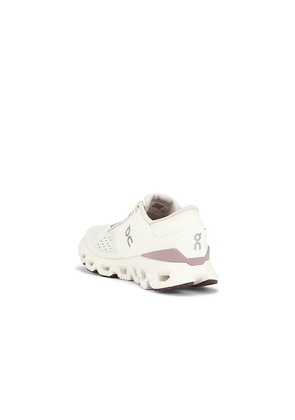 On Cloud X 4 W Sneaker in White. Size 10. Also in 6, 7, 8.5, 9, 9.5, 11.