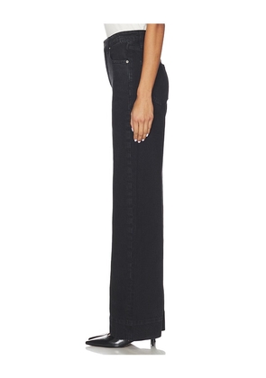 FRAME The Streamline Jeans in Black. Size 24. Also in 25, 32, 34.