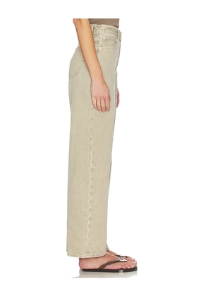 FRAME The Bow in Beige. Size 23. Also in 25, 26, 27, 28, 29, 30, 31, 32.