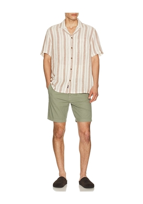 Faherty Essential Chino Shorts in Army. Size 30. Also in 31, 32, 33.