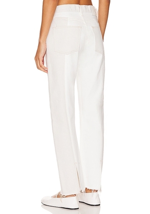 Moussy Vintage Raintrec Straight Jeans in White. Size 29. Also in 28, 30.