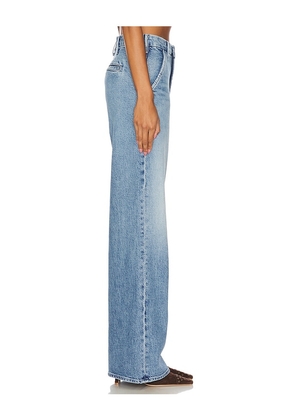 MOTHER The Sk8r Prep Sneak Jeans in Denim-Light. Size 28. Also in 25.