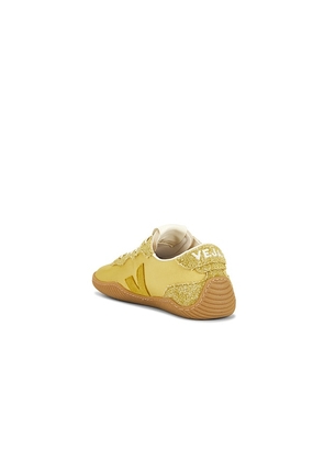 Veja X Baserange Jitsu Sneaker in Lemon. Size 37. Also in 38, 39, 40, 41.