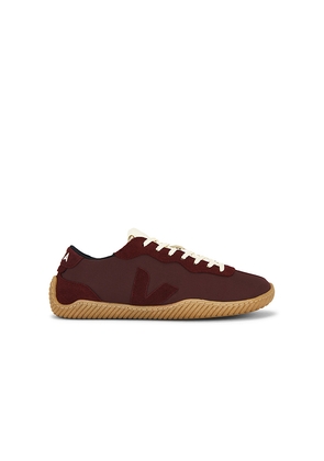 Veja X Baserange Jitsu Sneaker in Burgundy. Size 37. Also in 38, 39, 40, 41.