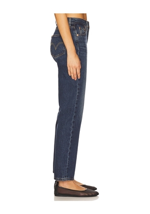 LEVI'S 501 Curve in Blue. Size 26. Also in 24, 27, 28.