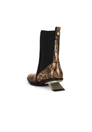 Nora Lozza Chelsea Boot in Brown. Size 6. Also in 7, 8.