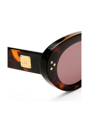 Le Specs Tootsie Sunglasses in Brown.