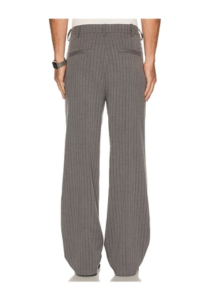 KROST Herringbone Pleated Trousers in Grey. Size M. Also in S, L.