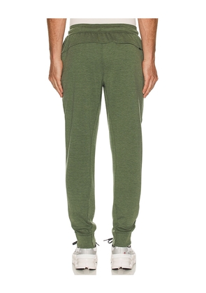Legends Hawthorne Tech Pant in Green. Size M. Also in S, L, XL/1X.