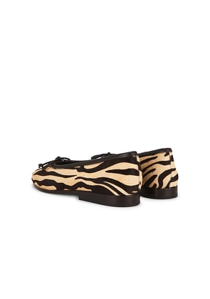 Loeffler Randall Noelle Flat in Brown. Size 6. Also in 7.5.