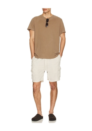 onia Air Linen Pull On Cargo Short in Cream. Size M. Also in S, L, XL/1X.