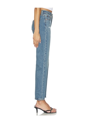 LEVI'S 501 Curve Straight Jeans in Blue. Size 25. Also in 26, 24, 27, 28, 29.