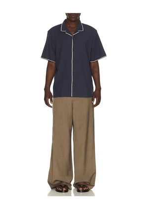Marine Layer Embroidered Resort Shirt in Navy. Size L. Also in S, XL/1X.