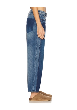 Triarchy Kelly Cropped Mid Rise Straight in Blue. Size 28. Also in 27, 29.