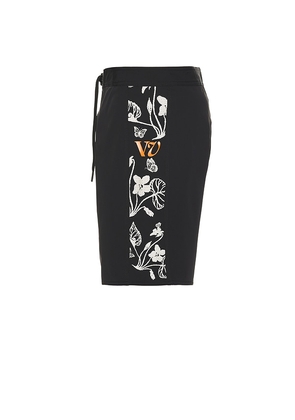 Rivvia Projects Disclosure Floral Pursuit 19 Swim Trunk in Black. Size 34. Also in 32.