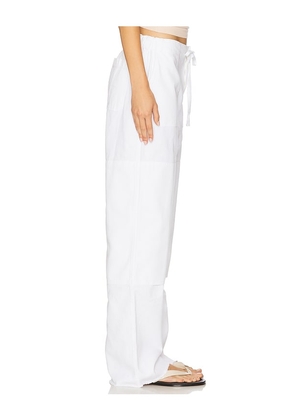 RE/DONE Beach Pant in White. Size 26. Also in 30, 31.