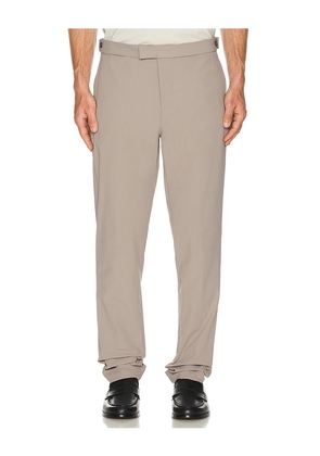 Rhone Commuter Pro Trouser in Taupe. Size 32. Also in 34.
