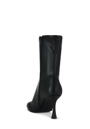 Steve Madden Lorenza Boot in Black. Size 6.5. Also in 6, 10.